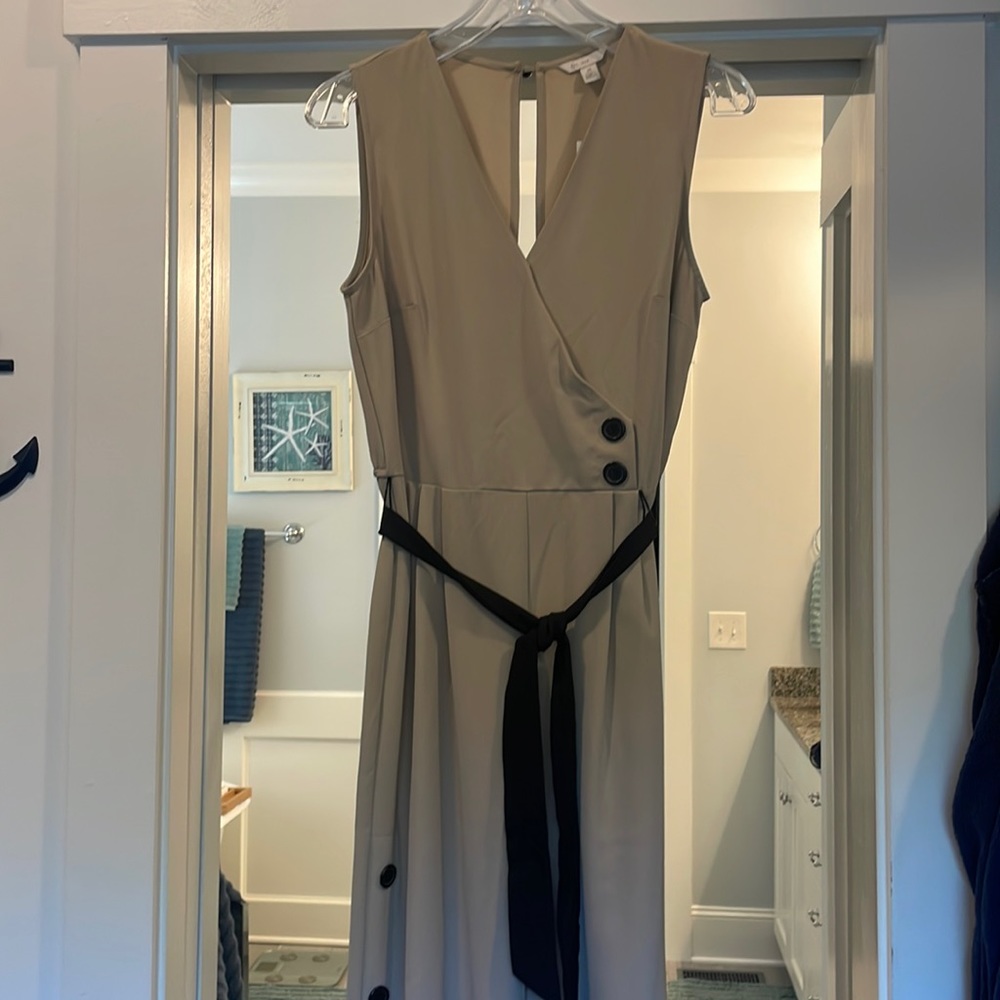 Tan jumpsuit M